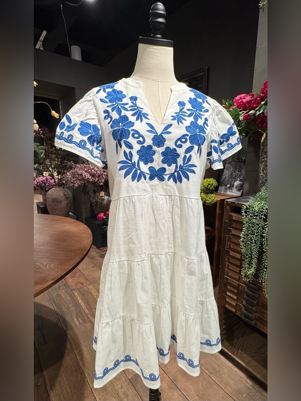 NWOT - THML embroidered dress size small
